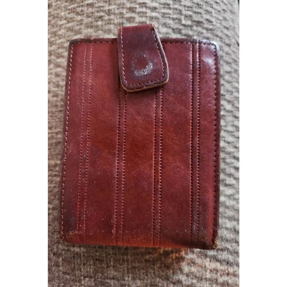 VINTAGE Princess Gardner Leather Wallet. Great condition for the age